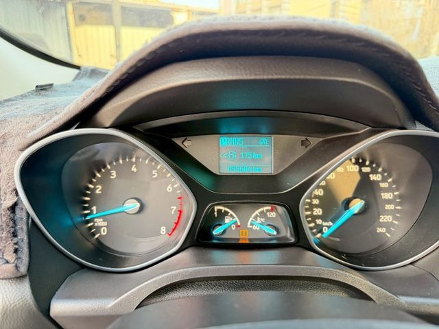 2020 Ford Kuga｜家庭通勤都合適的熱門休旅｜只要29萬  第11張相片