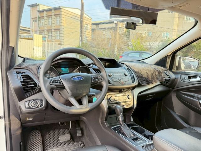 2020 Ford Kuga｜家庭通勤都合適的熱門休旅｜只要29萬  第5張相片
