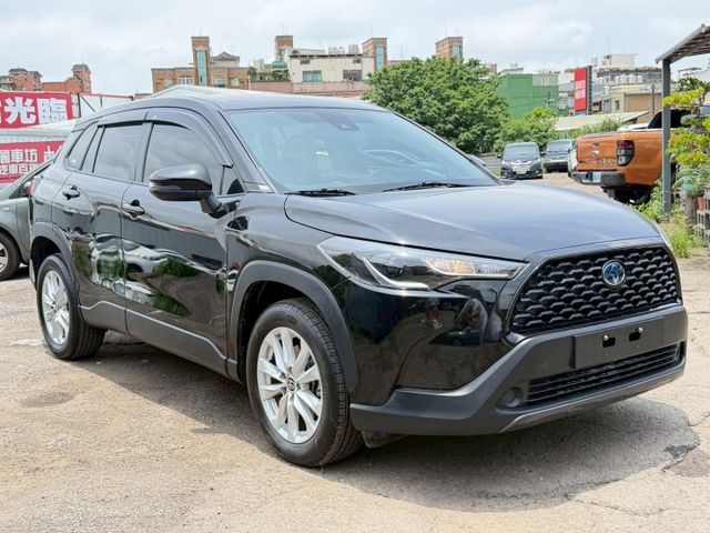 22年Corolla Cross油電旗艦黑｜大空間跨界神車、安全配備頂規滿配、實車實價在庫  第2張相片