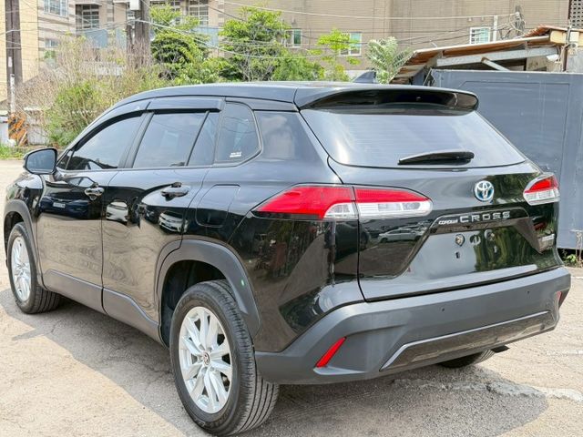 22年Corolla Cross油電旗艦黑｜大空間跨界神車、安全配備頂規滿配、實車實價在庫  第3張相片