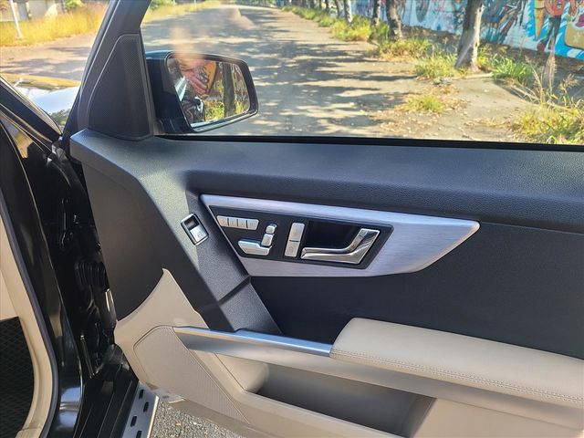 BENZ GLK220  第15張相片
