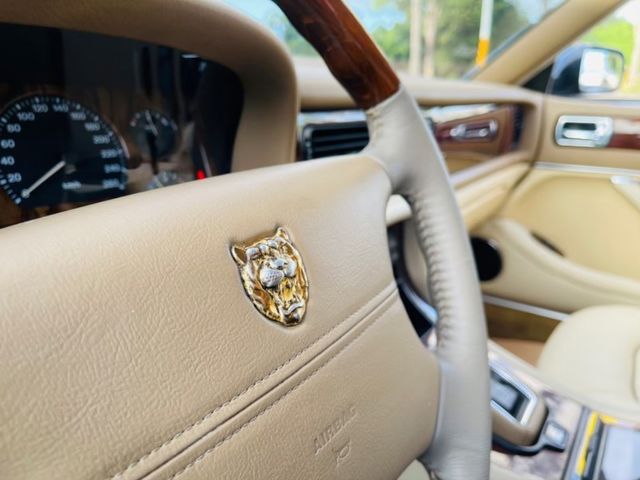 Jaguar XJ6  第6張相片