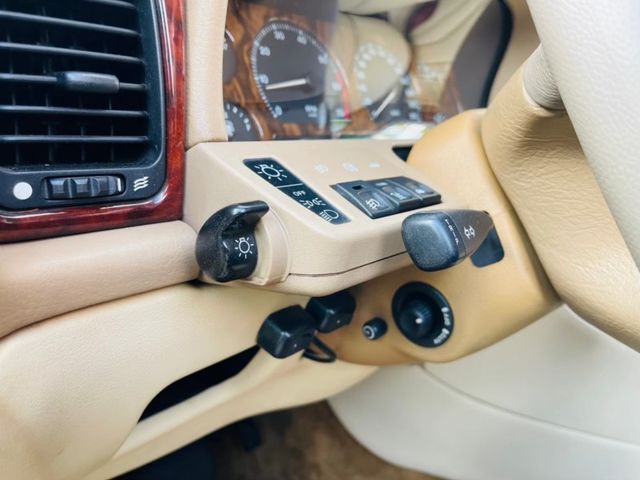 Jaguar XJ6  第8張相片