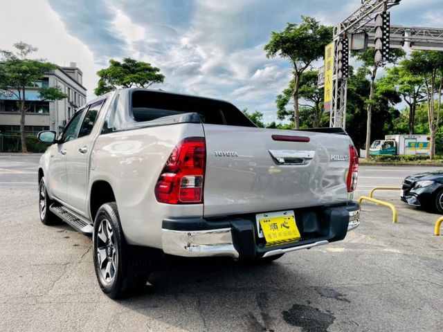 Toyota Hilux  第2張相片