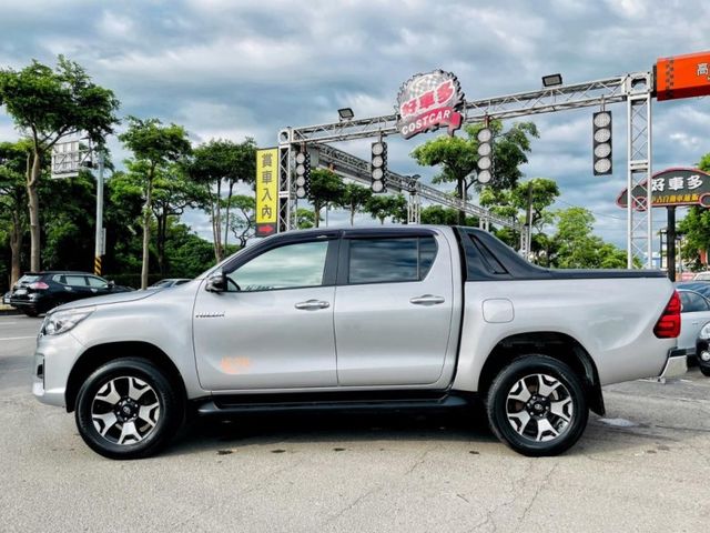 Toyota Hilux  第7張相片