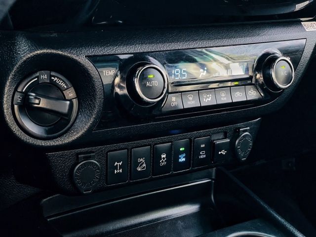 Toyota Hilux  第18張相片