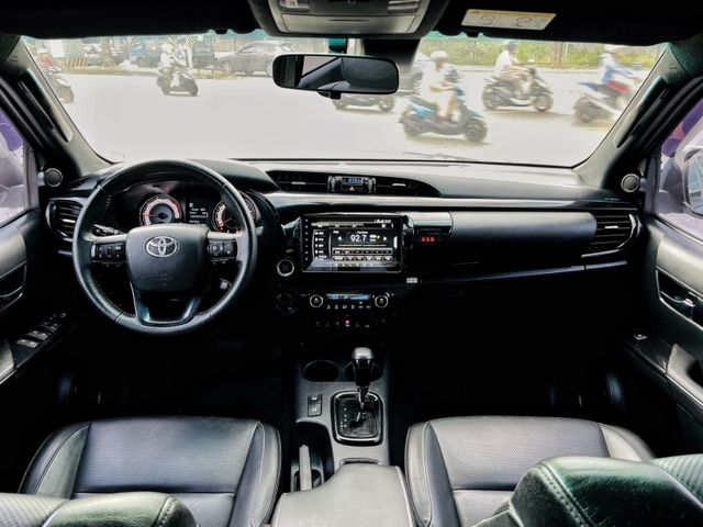 Toyota Hilux  第21張相片