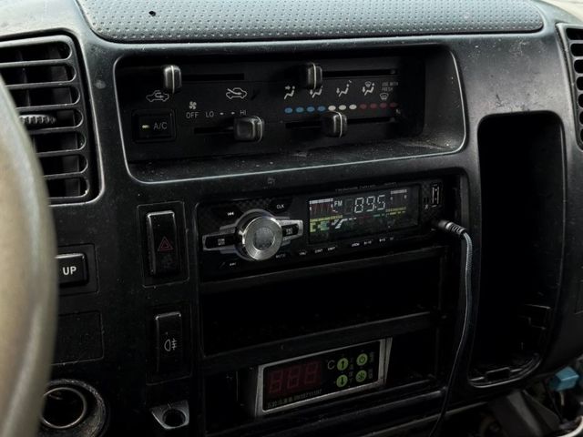 Hino 300  第3張相片
