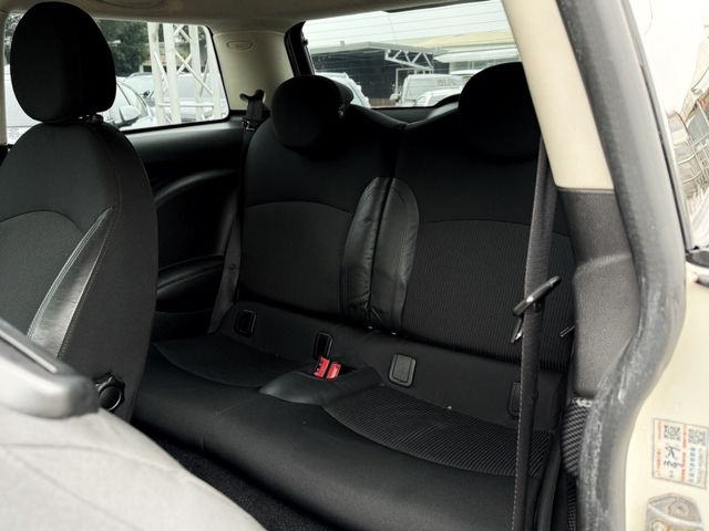 MINI Cooper S  第11張相片