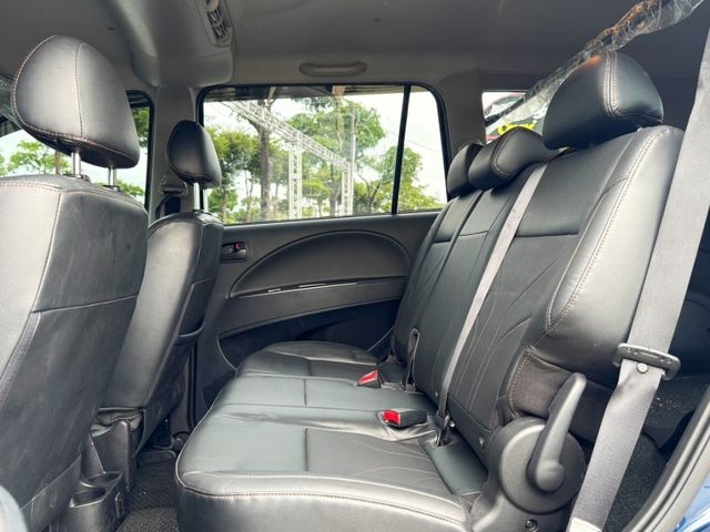Mitsubishi Zinger  第13張相片