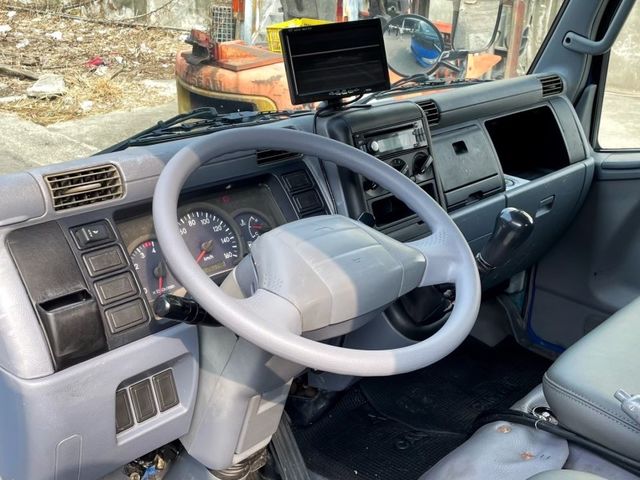 Mitsubishi Canter  第9張相片