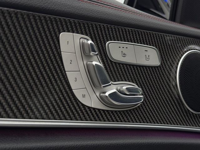 Mercedes-Benz/賓士 E-CLASS  第11張相片