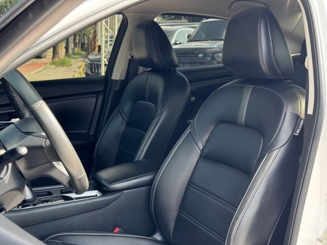 Nissan Sentra  第9張相片