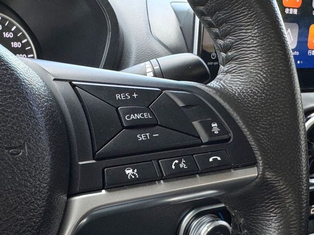 Nissan Sentra  第12張相片