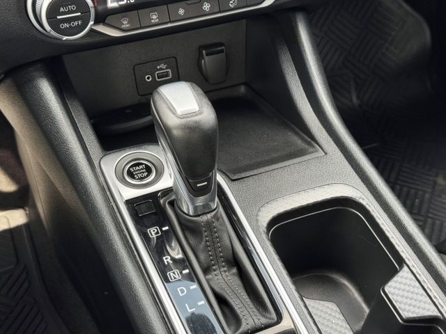 Nissan Sentra  第21張相片