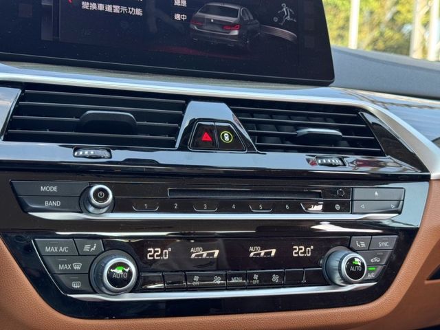 BMW/ 寶馬 520i Luxury  第12張相片
