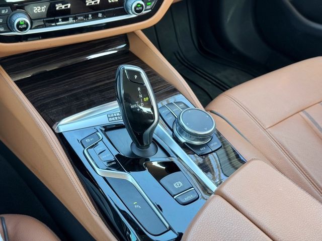 BMW/ 寶馬 520i Luxury  第13張相片
