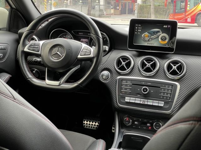 Mercedes-Benz/賓士 A-CLASS  第3張相片