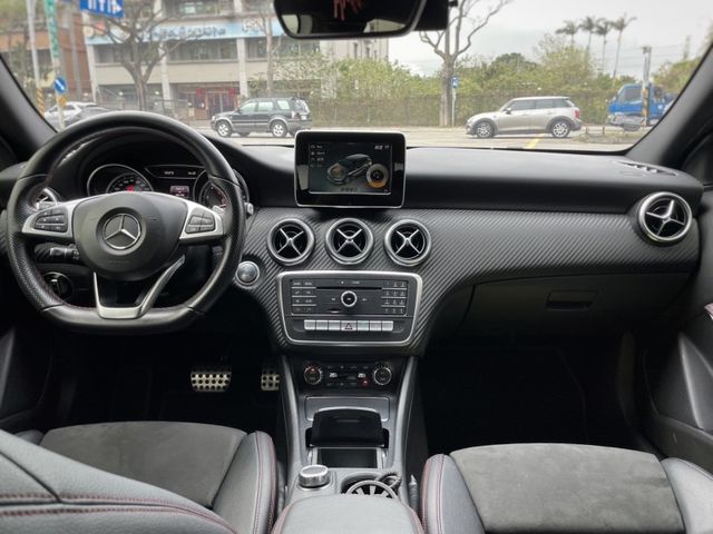 Mercedes-Benz/賓士 A-CLASS  第4張相片