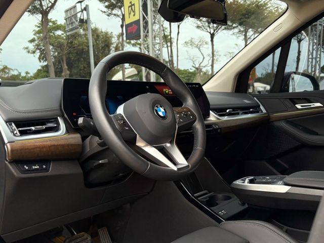 BMW/ 寶馬 220i  第19張相片