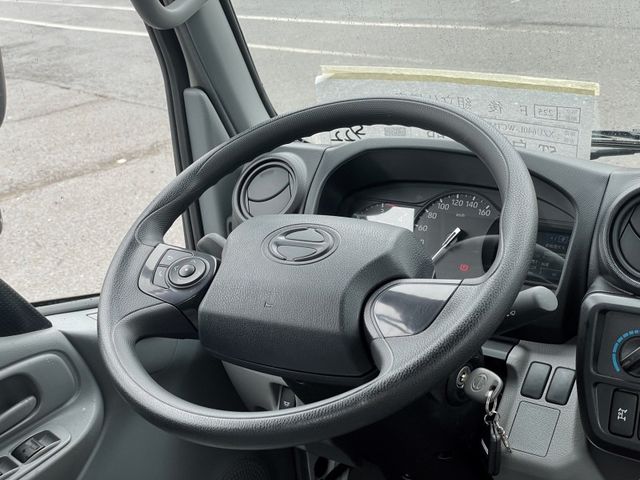 Hino 300  第16張相片