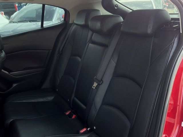 Mazda Mazda3  第14張相片
