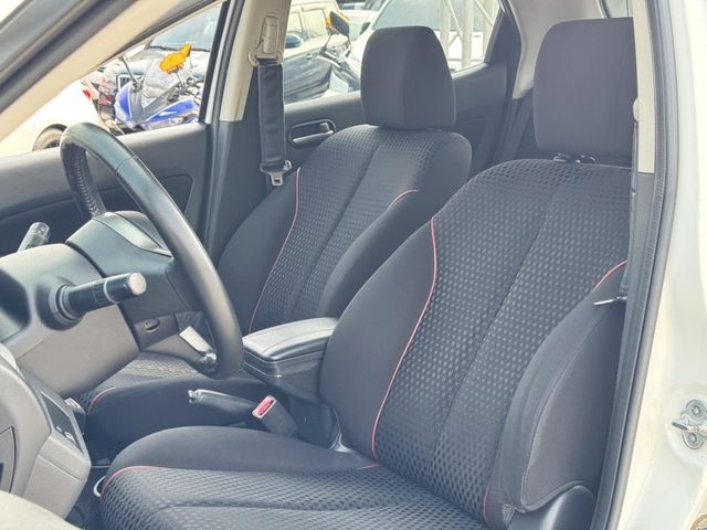 Mazda Mazda2  第14張相片