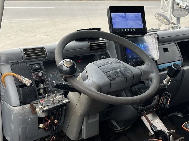 Mitsubishi Canter  第7張相片