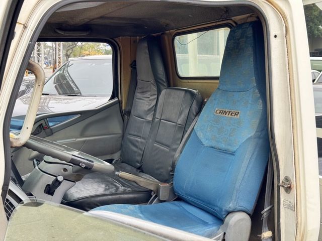 Mitsubishi Canter  第8張相片