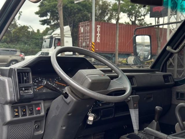 Mitsubishi Delica  第7張相片