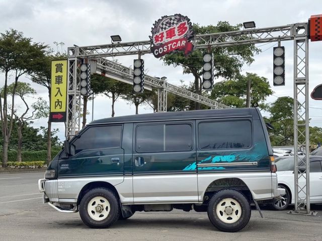 Mitsubishi Delica  第14張相片