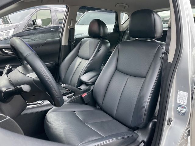 Nissan Tiida  第3張相片