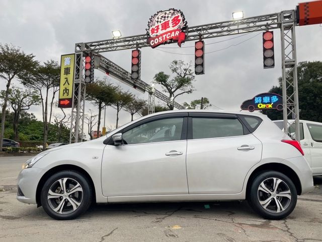 Nissan Tiida  第8張相片