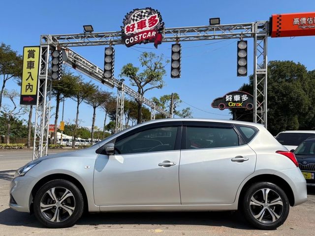 Nissan Tiida  第12張相片