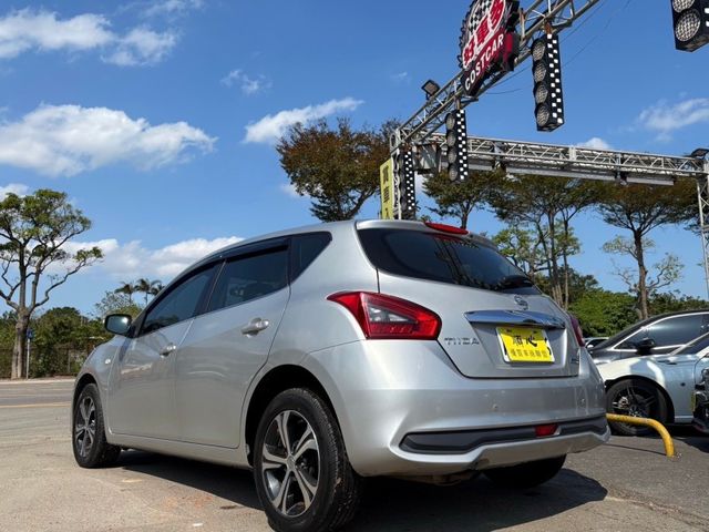 Nissan Tiida  第15張相片