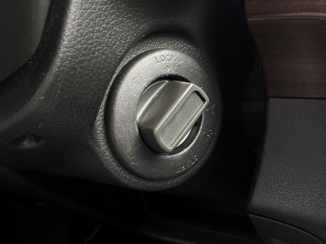 Nissan Bluebird  第2張相片