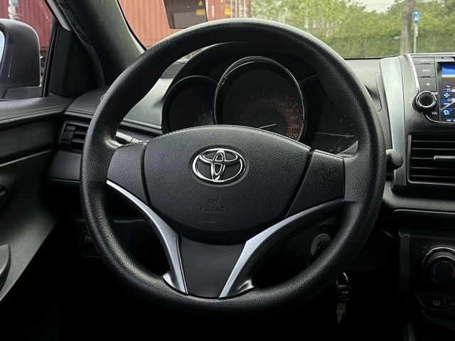 Toyota Yaris  第8張相片