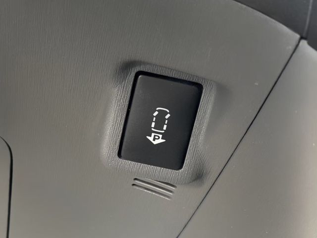 Toyota Prius  第10張相片