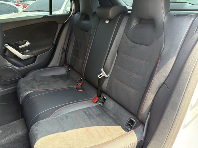 Mercedes-Benz/賓士 A-CLASS  第15張相片