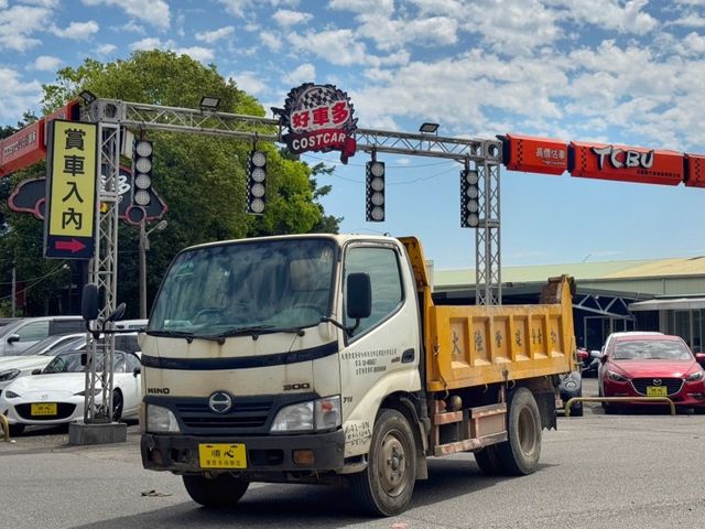 Hino 300  第1張相片