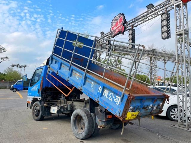 Mitsubishi Canter  第10張相片