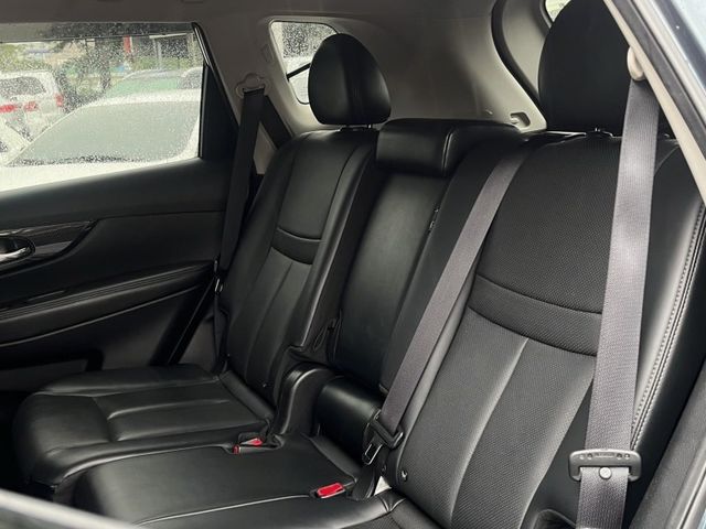 Nissan X-Trail  第12張相片