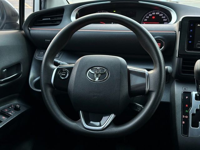 Toyota SIENTA  第2張相片