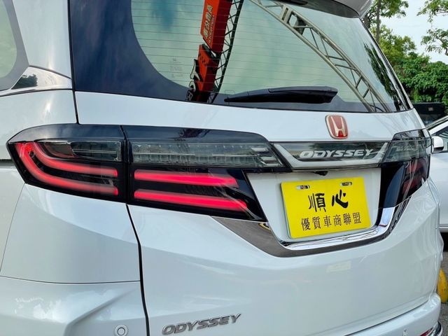 2018 奧德賽 跑14 七座apex 天窗 acc 雙電滑 安卓機 電動椅  第22張相片