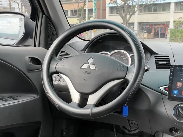 2015 Zinger 跑31 電動後視鏡 安卓機 倒顯 CarPlay  第6張相片
