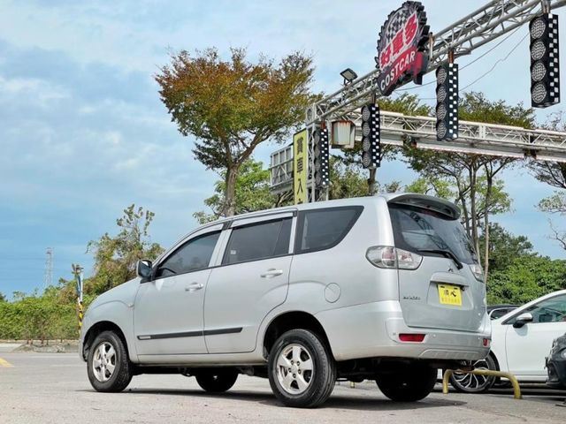 2015 Zinger 跑31 電動後視鏡 安卓機 倒顯 CarPlay  第14張相片