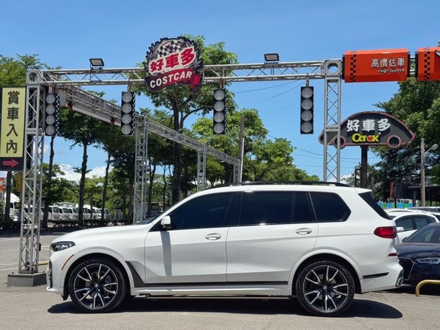 BMW/ 寶馬 X7  第2張相片