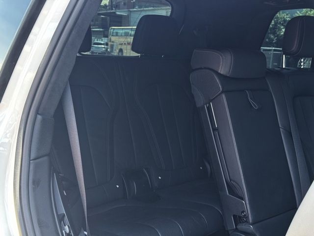 BMW/ 寶馬 X7  第17張相片