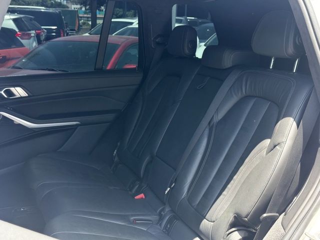 BMW/ 寶馬 X7  第19張相片