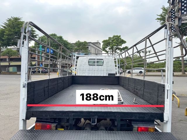 Hino 300  第4張相片